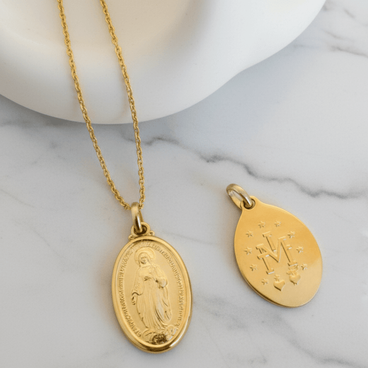 Rue du Bac Gold Vermeil Miraculous Medal Necklace (18