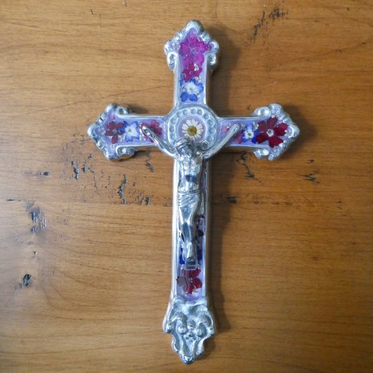 Baroque Wall Small Crucifix w/ Pressed Flowers 7.5" - Guadalupe Gifts