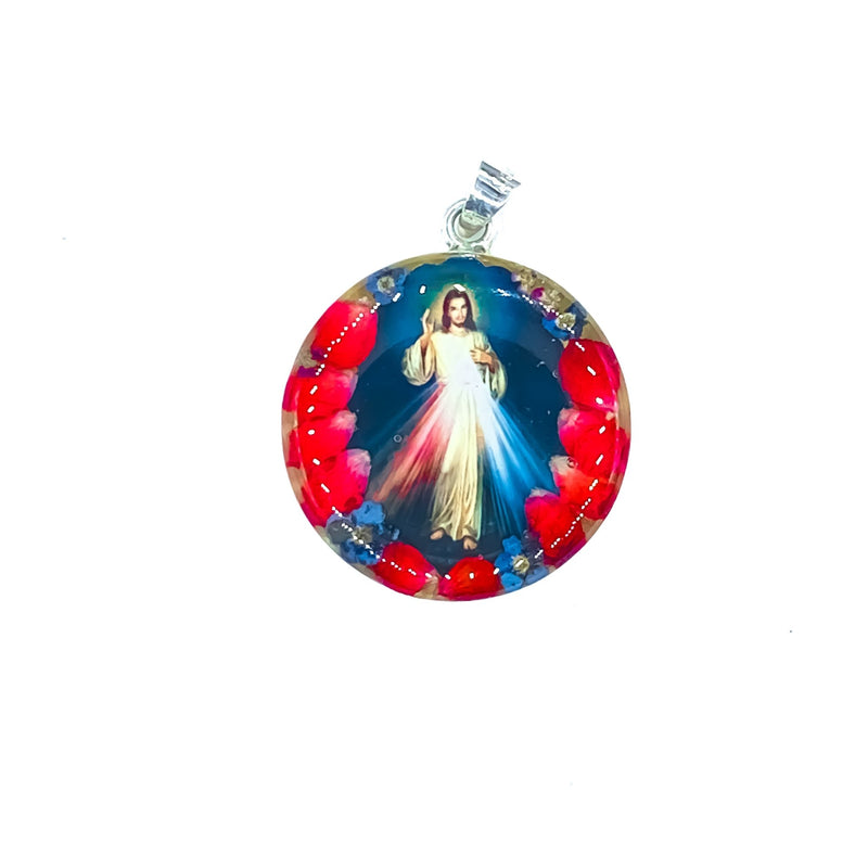 Divine Mercy Medium Round Pendant w/ Pressed Flowers - Guadalupe Gifts
