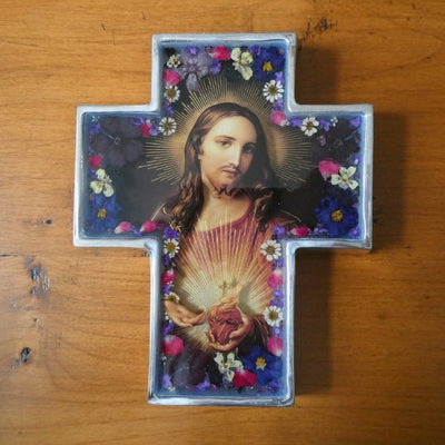 Sacred Heart Wide Wall Cross w/ Pressed Flowers 6.5" - Guadalupe Gifts