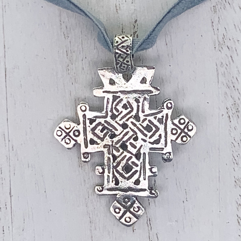 Silver-Plated Complex Cross Velvet Necklace - Guadalupe Gifts